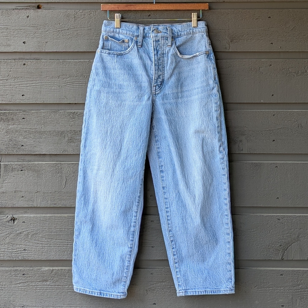 Madewell Petite Balloon Jeans in Hewes Wash Size 26P Petite Button Fly